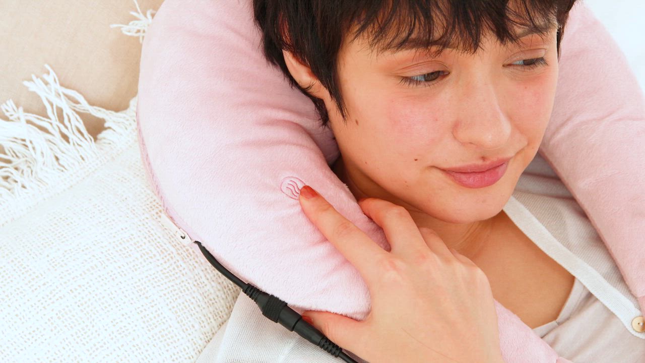 【今だけ！公式店P10倍】アテックスルルド ホットネックマッサージピロー AX-HP392 ネックマッサージャー マッサージ枕 健康ギフト 首 肩 プレゼント クリスマス | ルルド | 17