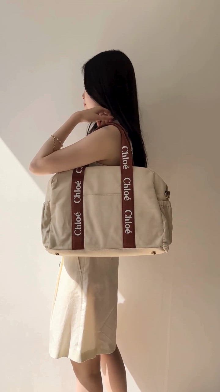 Chloe Kids クロエ キッズ マザーズバッグ SAC A LANGER C20190
