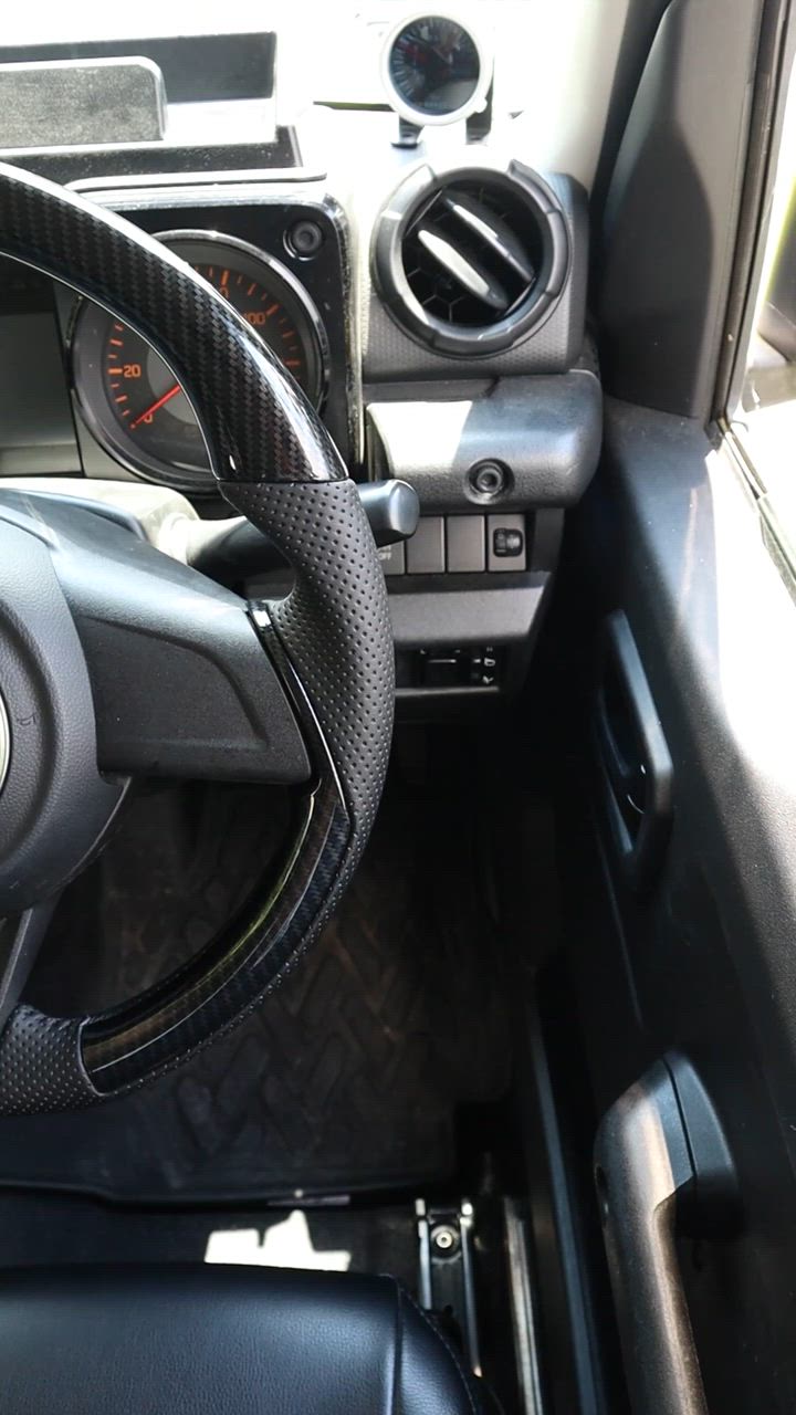 ガングリップ JB64W JB74W ジムニー ステアリング カーボン調