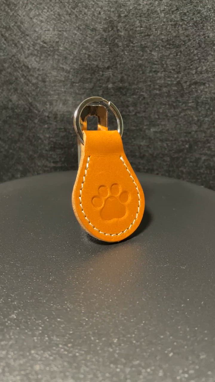 割引品　オセロ　革　レザー　肉球　犬　猫　かわいい　おしゃれ　オブジェ　部屋 キーホルダー 革 猫 犬 肉球 おしゃれ レディース 車 バイク
