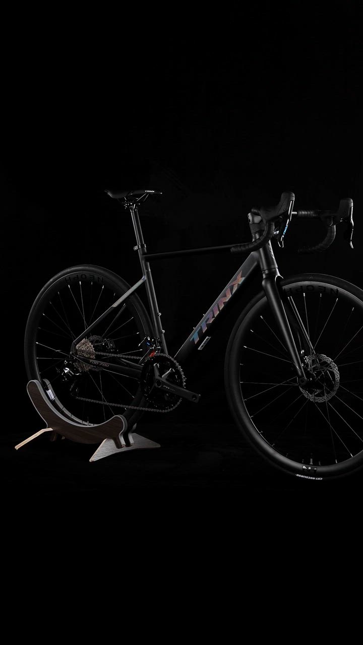 ロードバイク TRINX TDO700 油圧ディスクブレーキ 22段変速