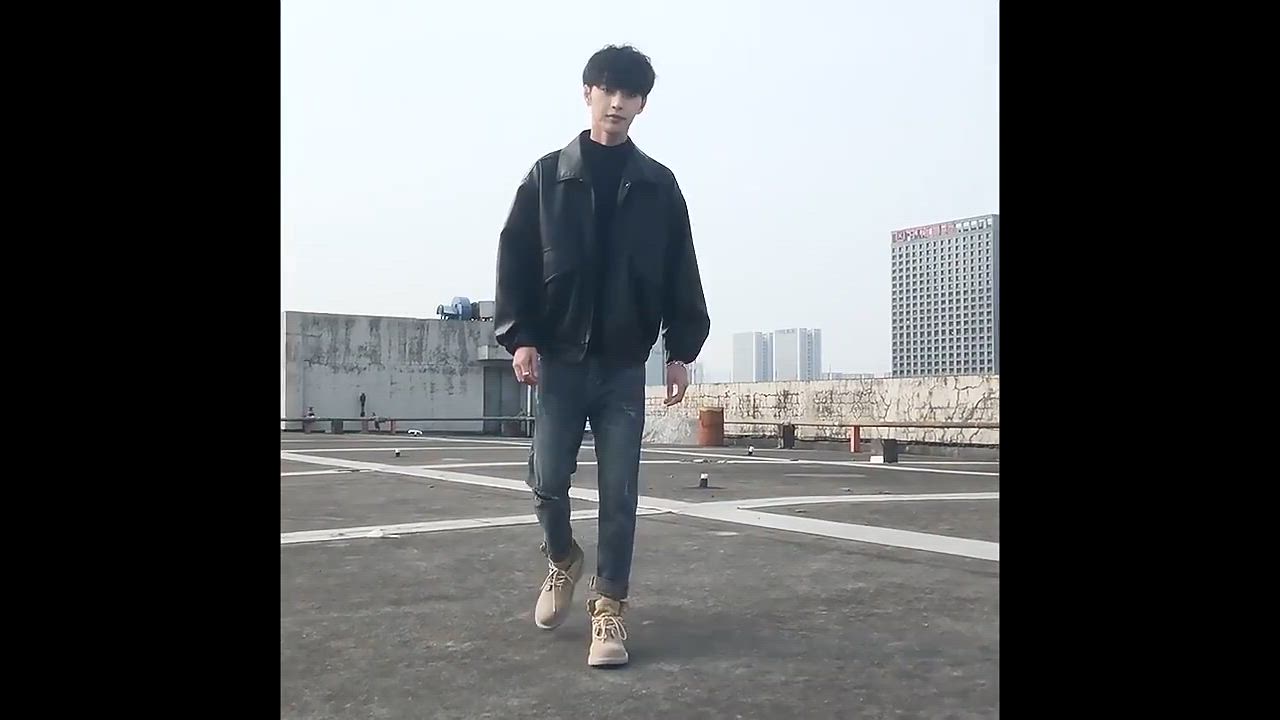 激安　メンズ　プラダコ-ト ブラック Re-Nylon パファージャケット | PRADA