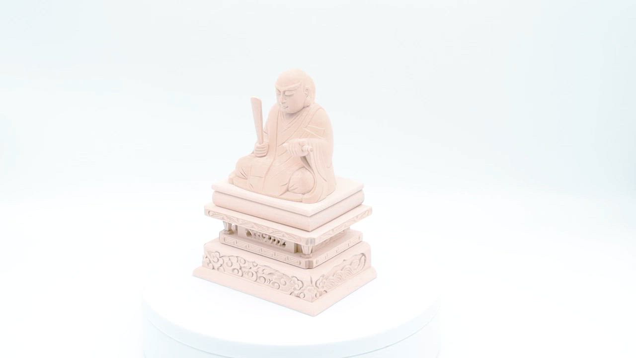 香木　本白檀製　日蓮聖人座像　日蓮上人　日蓮大菩薩　立正大師　V　Ｒ1931 仏像 日蓮聖人 座像 2.0寸 桧木 日蓮上人 日蓮宗 法華宗 日蓮大