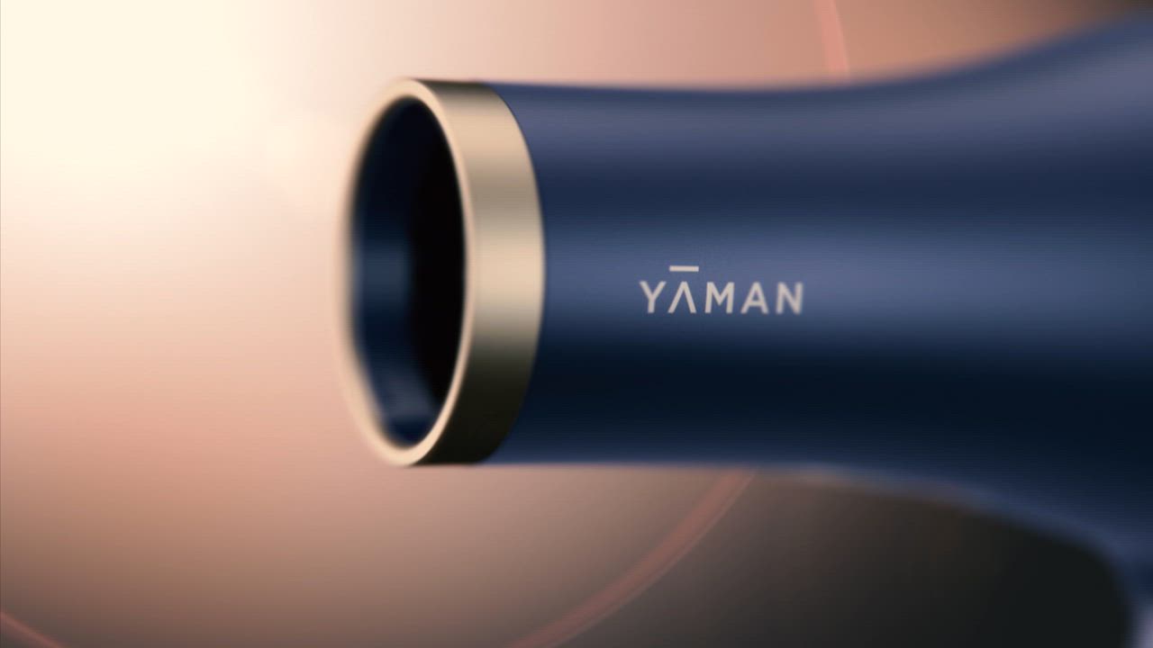 美品 YAMAN ヤーマン ブライトドライヤーフォトイオン 強風量 短時間ドライ 手ぐしブローでまとまる、うるツヤ髪に ブライトドライヤー