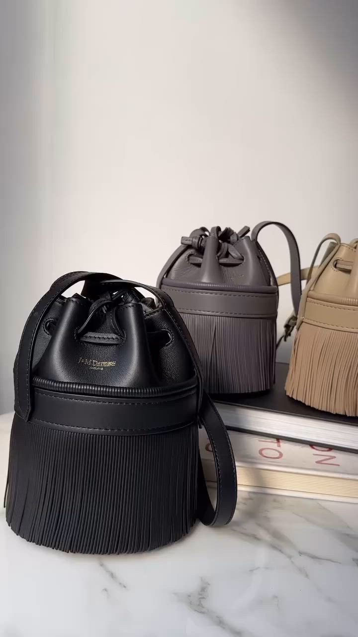 新品未使用　J&M DAVIDSON カーニバル L ジェイアンドエムデヴィッドソン J&M DAVIDSON ハンドバッグ