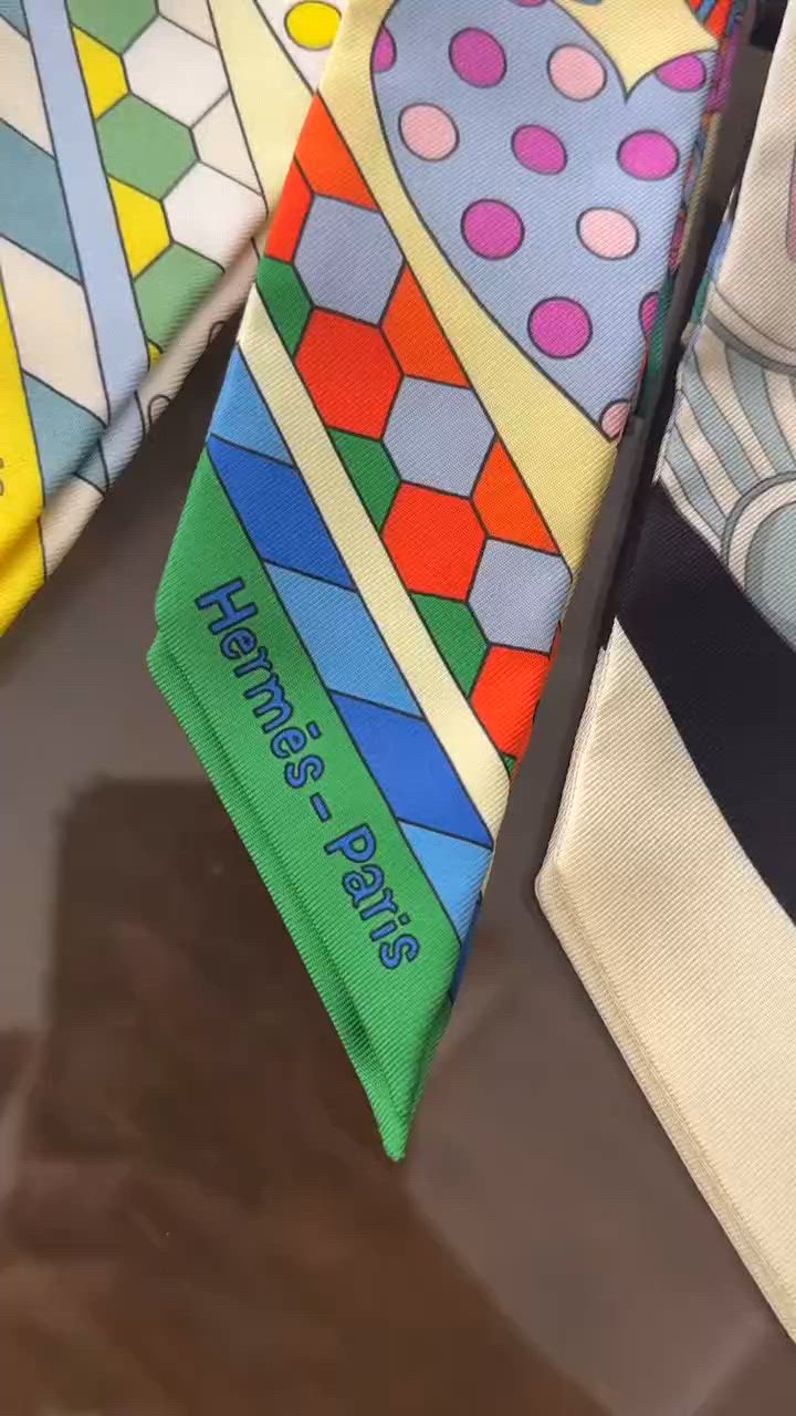 HERMES エルメス ツイリー スカーフ TWILLY 064116S 064007S