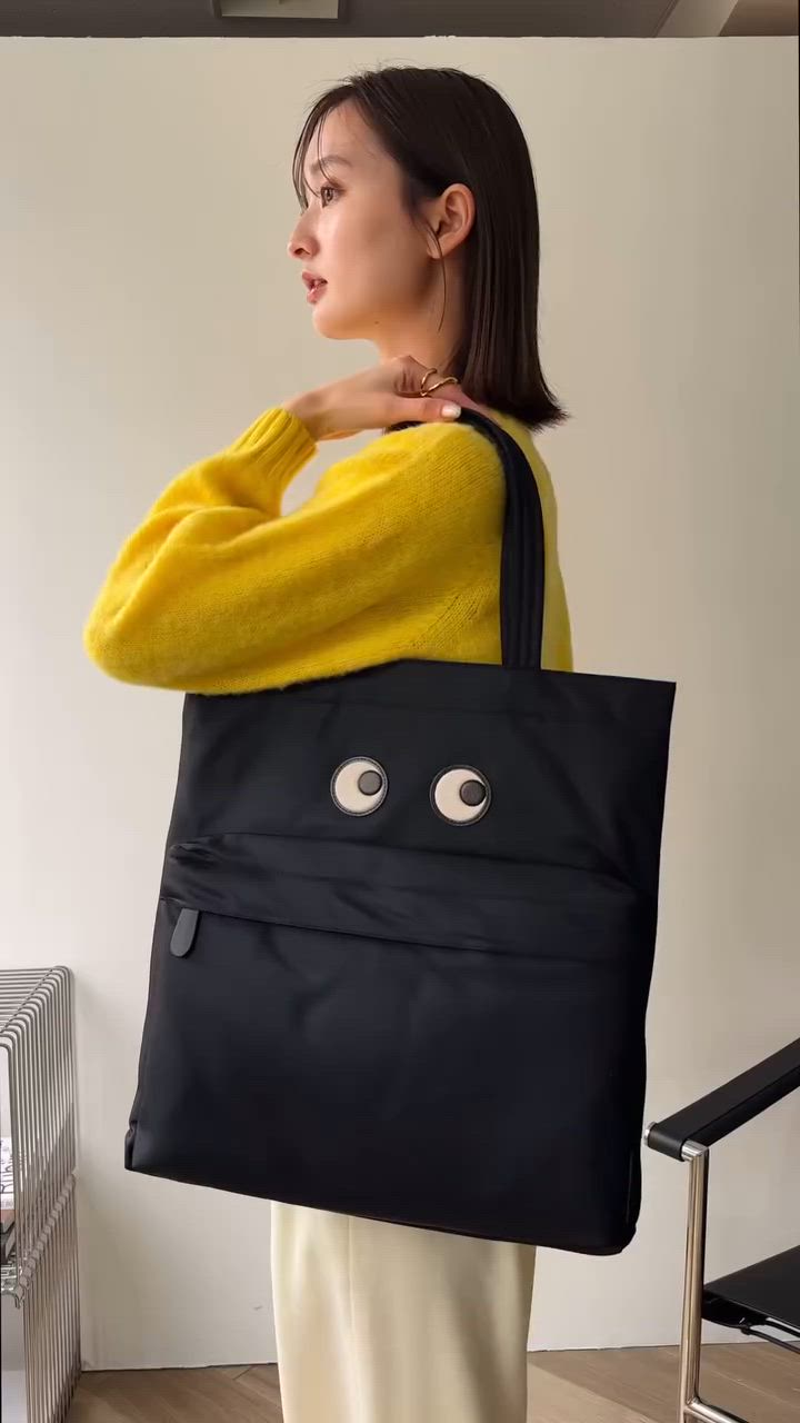 ANYA HINDMARCH アニヤハインドマーチ ショルダーバッグ アイズ