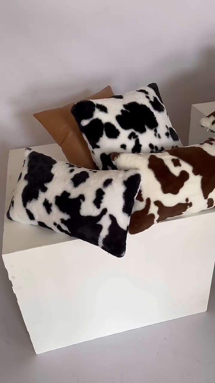 新品タグ付きY’s for living 牛柄&ベルベットクッションカバー3枚組 クッションカバー 牛柄 ベルベット アニマル ヒョウ柄 車 座布団