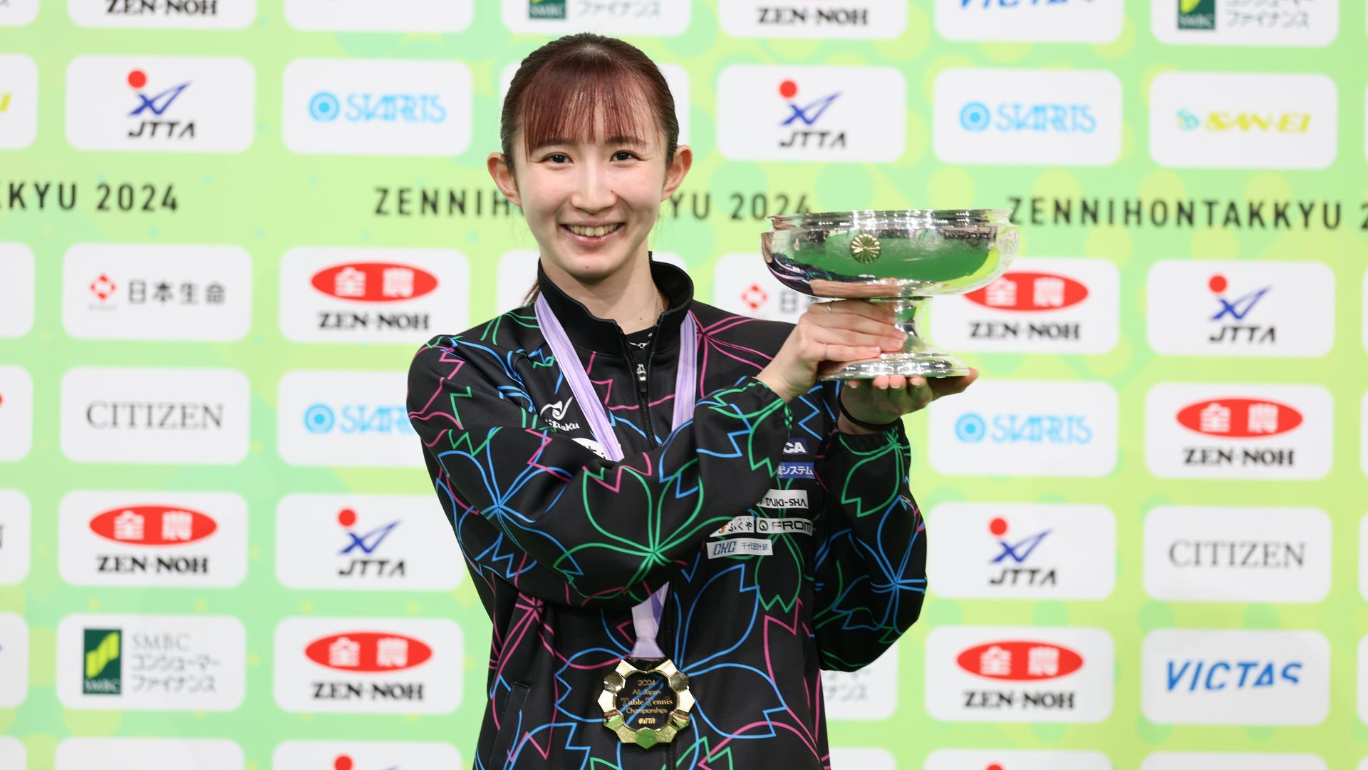 【全日本卓球】女子シングルス優勝・早田ひなからファンにメッセージ、「皆さまの応援のおかげで2連覇できました！」