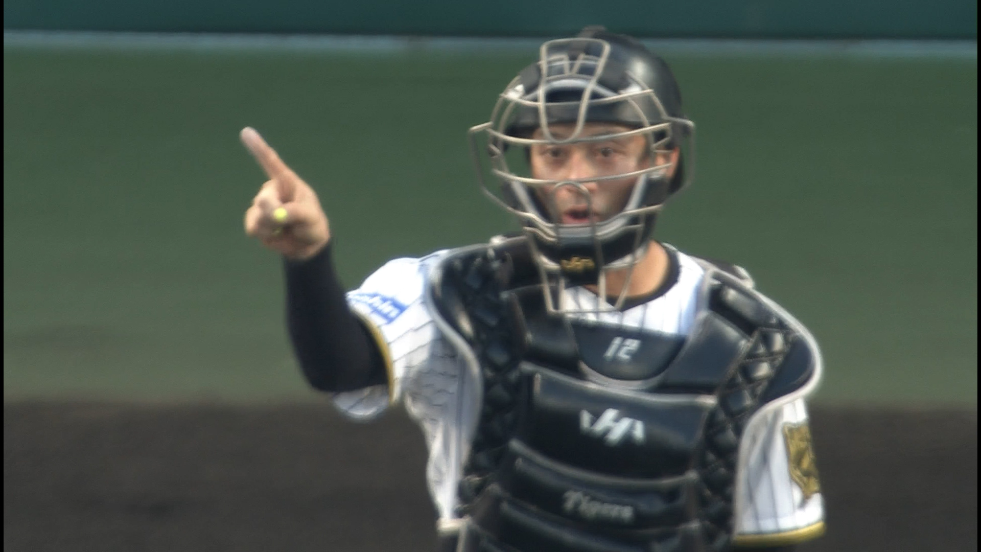 【3回表】坂本 ドンピシャ送球!! 盗塁阻止!! 2025/06/18 T-M