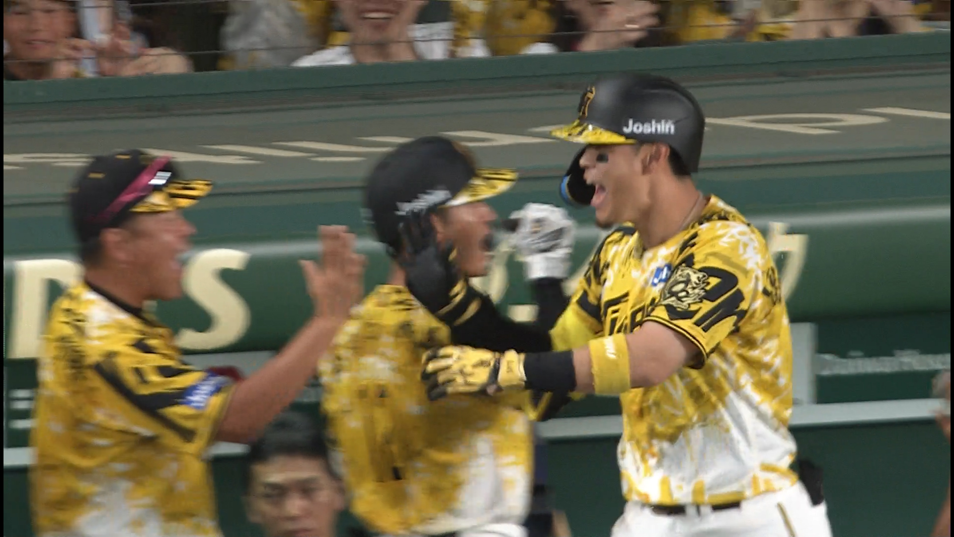 【6回裏】佐藤輝 浜風関係なし!! ライトポール際へツーランホームラン!! 2025/07/13 T-S