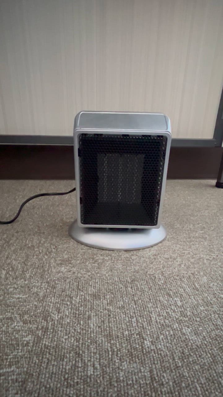 セラミックヒーター 小型 電気ストーブ セラミックファン