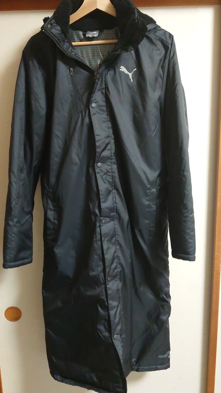 美品PUMA 軽量防寒 中綿入りアウター ベンチコート 160cm サッカー プーマ] コートダウンレディース プーマ PUMA レディース ニット