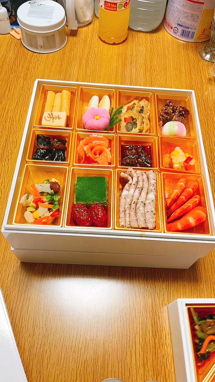 全体のレビュー動画のサムネイル | 2