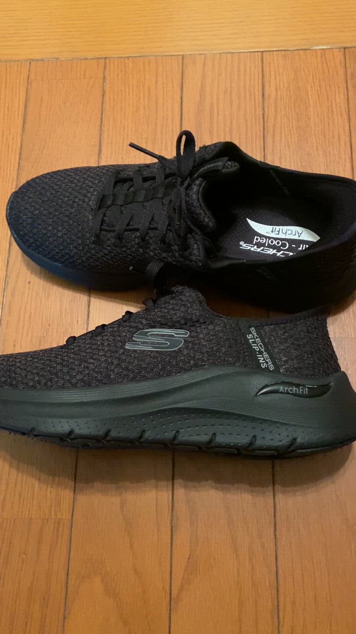 ☆美品☆【スケッチャーズ】スリッポン (24) アーチフィット　メッシュ　黒 SKECHERS スリッポン HANDS FREE SLIP-INS : ARCH FIT 2.0-LOOK