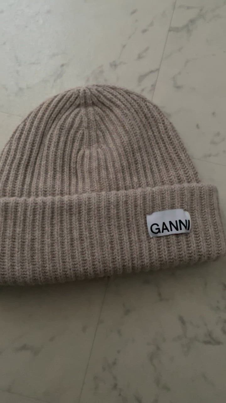 GANNI ガニー ニット帽 帽子 ロゴ リブ ビーニー A4429