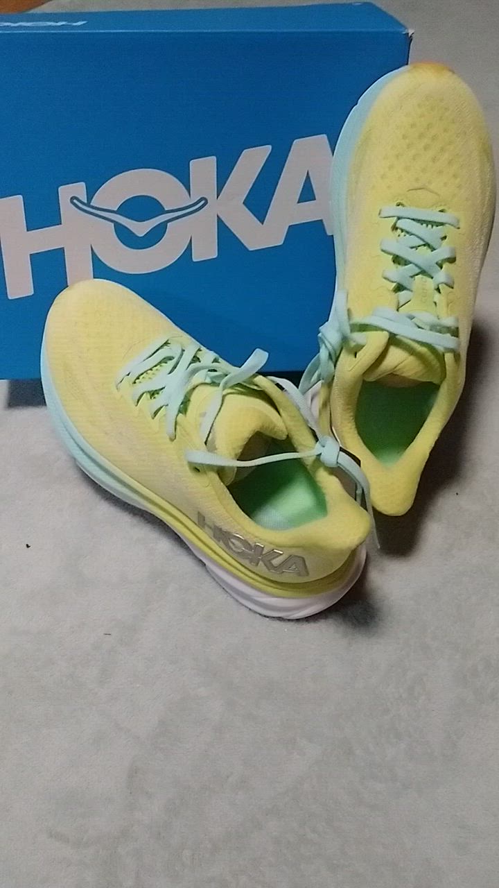 専用 新品HOKA ONEONE クリフトン9 ホワイト/イエロー24.5 HOKA ONEONE ホカ CLIFTON 9 WIDE クリフトン ワイド 1132211