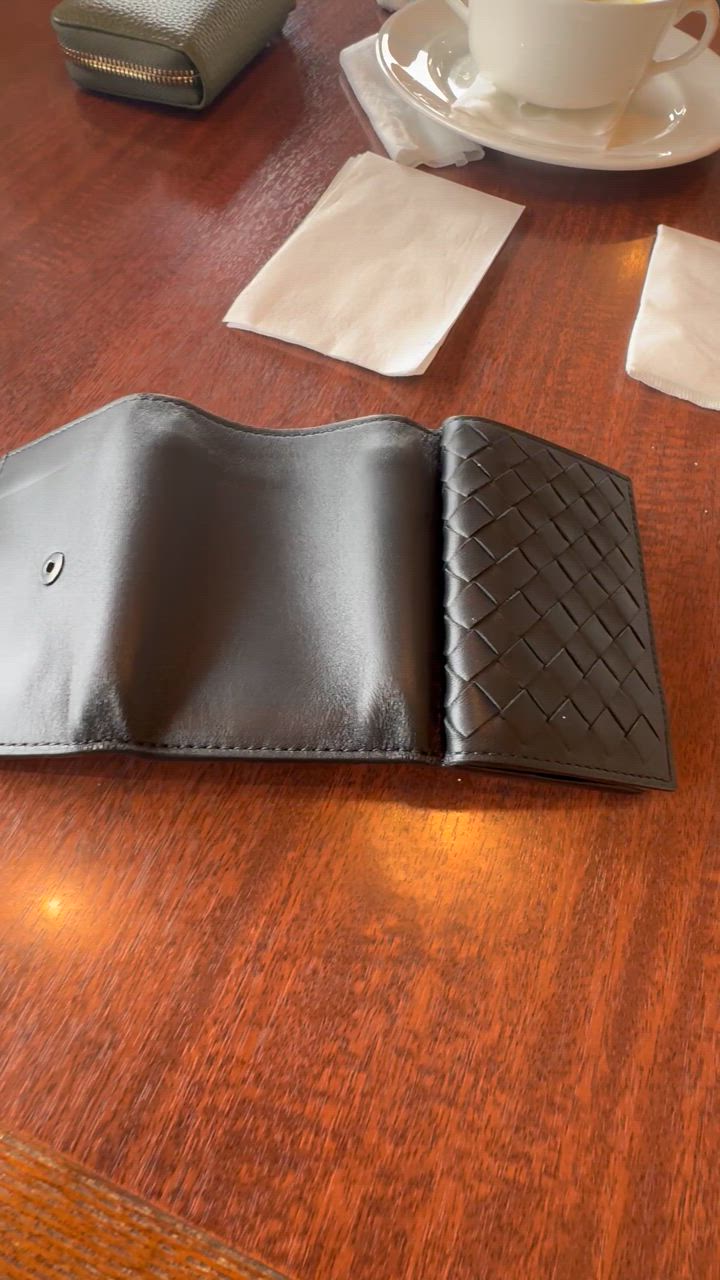 BOTTEGA VENETA ボッテガヴェネタ 三つ折り財布 メンズ