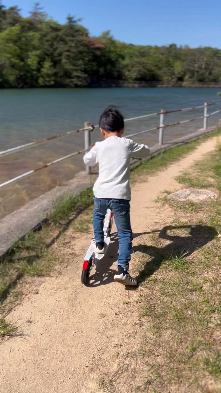 全体のレビュー動画のサムネイル | 3