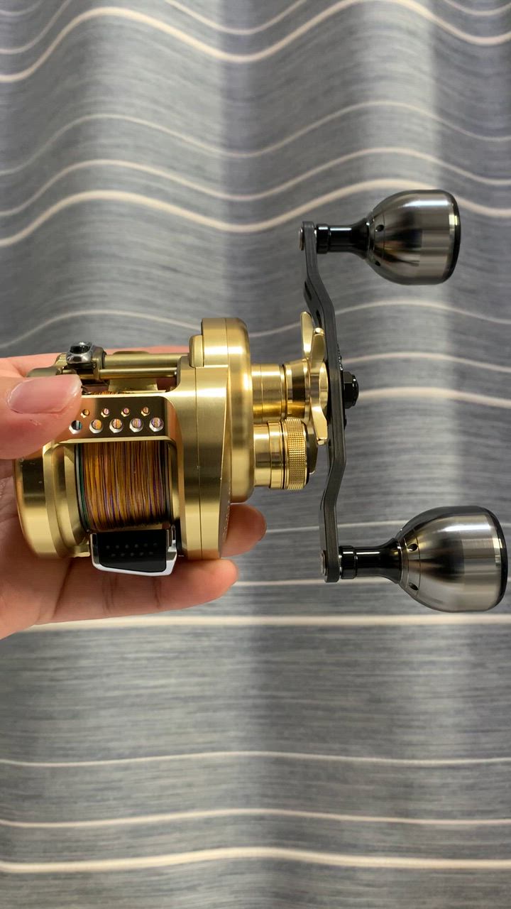 ベイトリール ダブルハンドル 105mm カーボン シマノ 7×4mm穴