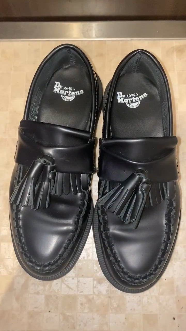 Dr.Martens ドクターマーチン 国内正規品 ADRIAN TASSEL LOAFER