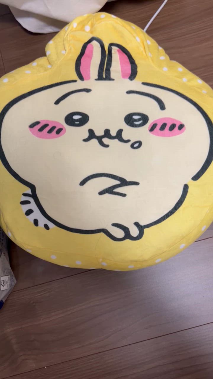 丸眞 最短即日出荷可能！ちいかわ もちもちクッション プン