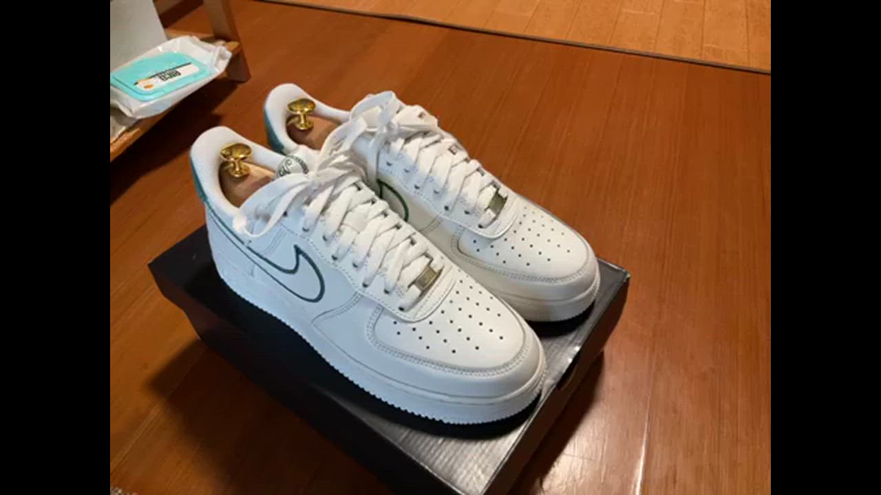 NIKE ナイキ エアフォース1 07 LV8 スニーカー メンズ AIR FORCE