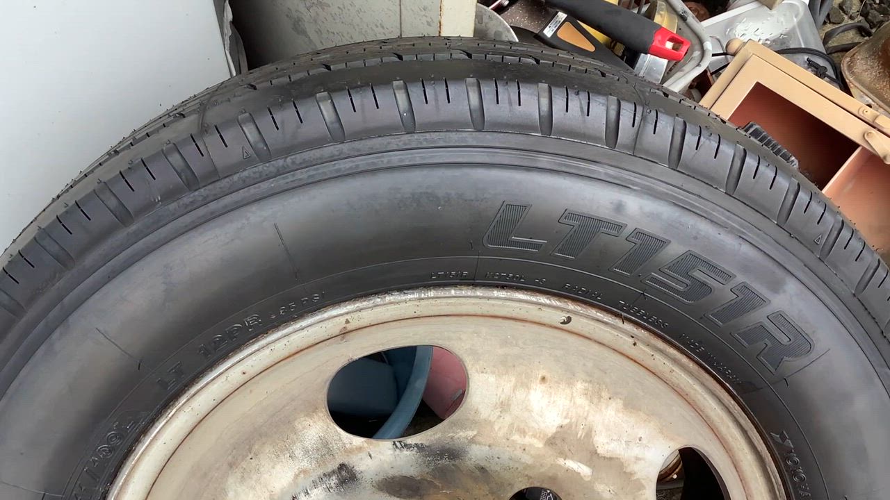 ヨコハマタイヤ ヨコハマ LT151R 205/70R16 111/109L◇バン