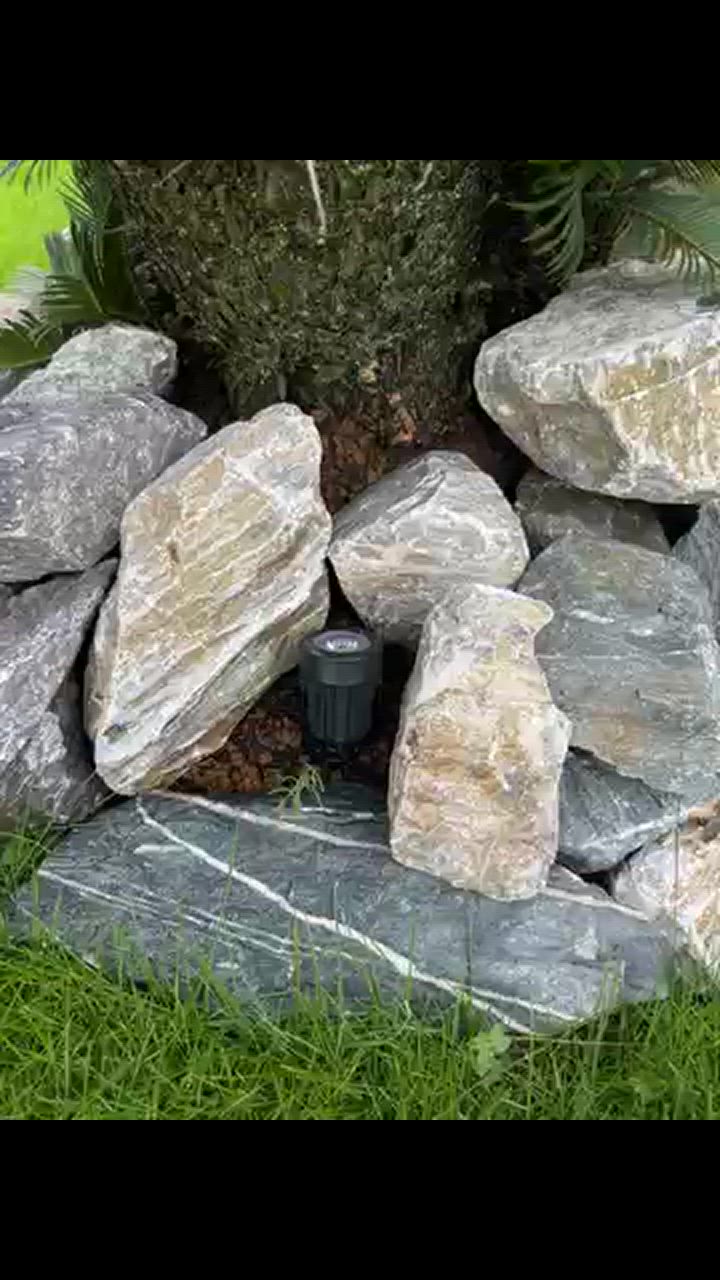 ミックスカラーロック 150-250mm 90kg (18kg×5箱) / 庭石 ミックスカラーロック 150-250mm 90kg (18kg×5箱) / 庭石