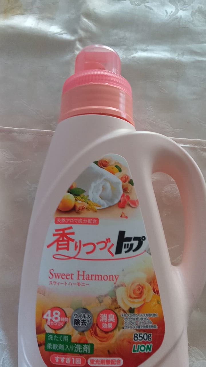 LION ライオン 香りつづくトップSweet Harmony本体850g