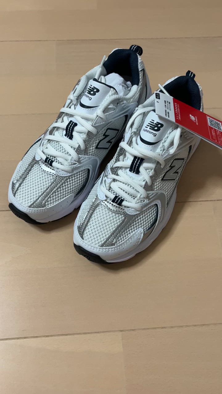 トレンディなスニーカー★2色【送料関税込】(22-619) Amazon | New Balance レディース 530 スニーカー, ホワイト