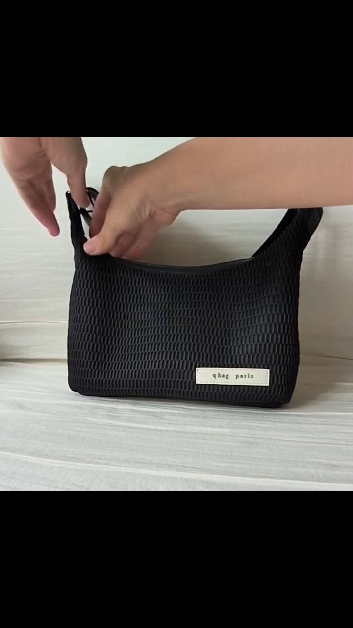 q bag paris ショルダーバッグ おしゃれ 軽量 2way 肩掛け 斜