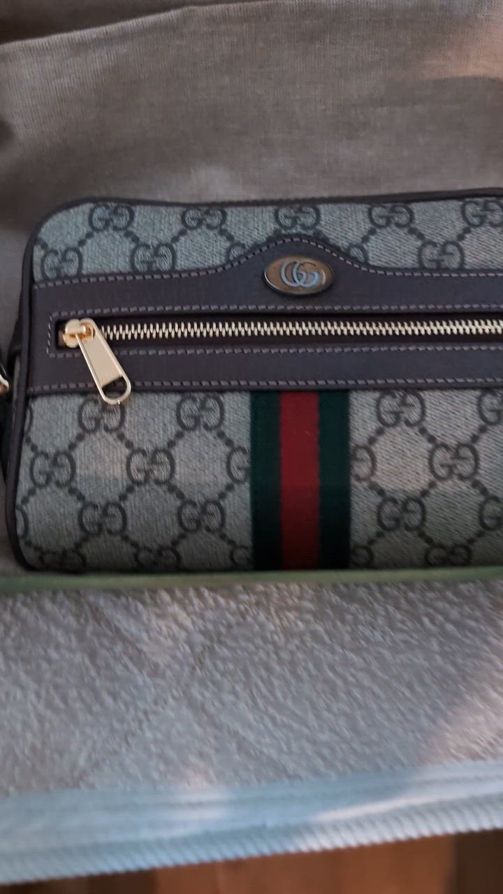 GUCCI グッチ GGスプリーム OPHIDIA ミニショルダーバッグ GUCCI グッチ GGスプリーム OPHIDIA ミニショルダーバッグ