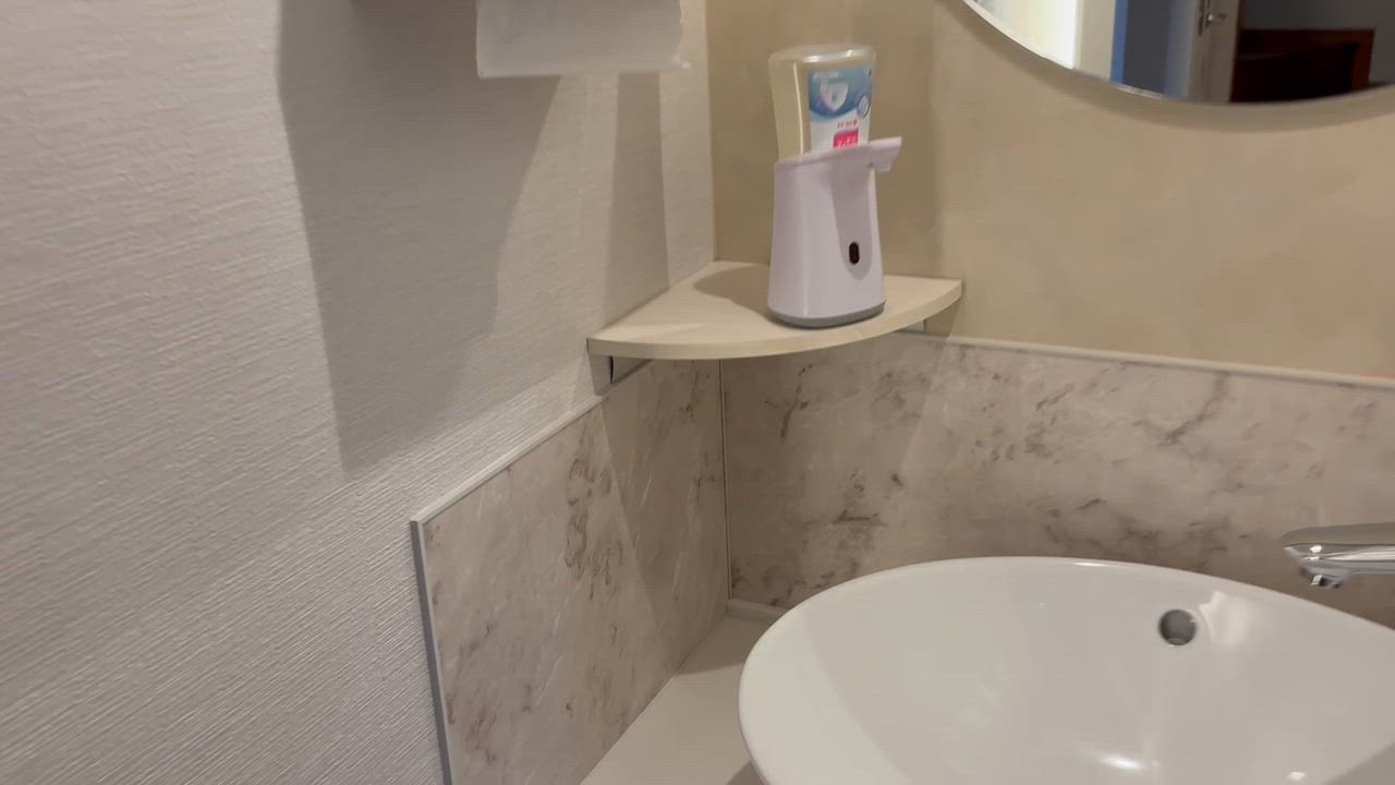 1件目のレビュー動画のサムネイル | 0
