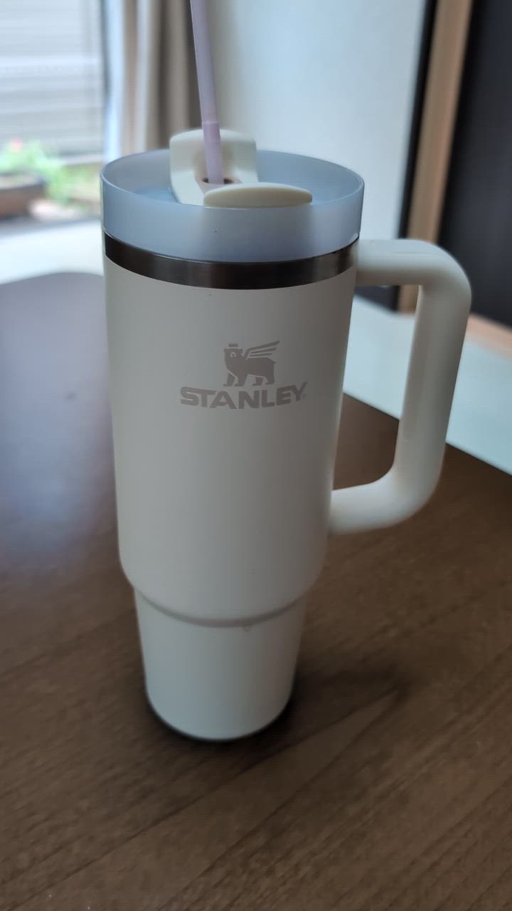 STANLEY 【特典付】 タンブラー ストロー付き 保冷 保温
