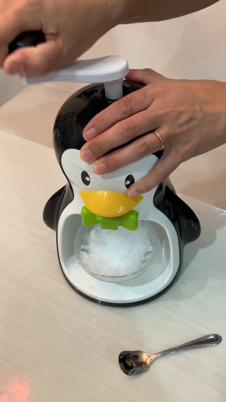 ペンギンかき氷 Amazon｜パール金属 かき氷器 ペンギン ブラック クールズ D