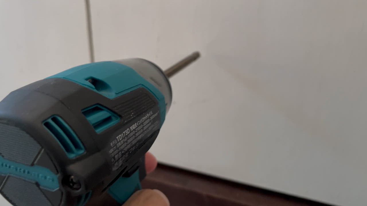 マキタ 【台数限定】マキタ 18V 充電式インパクトドライバ マキタ 【台数限定】マキタ 18V 充電式インパクトドライバ