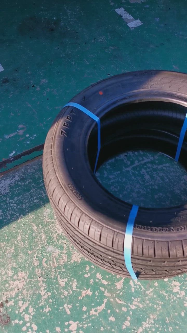 サマータイヤ TOYO 195/65R15 （青0521） サマータイヤ TOYO 195/65R15 （青0521）