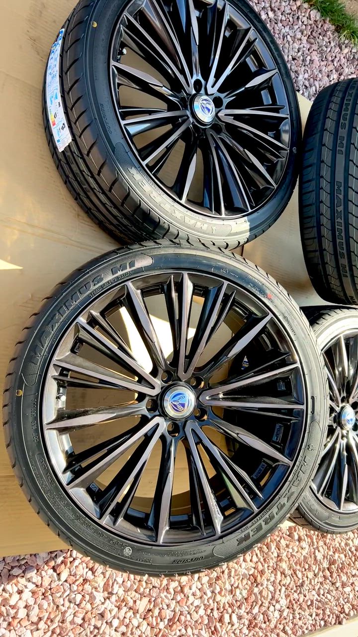 MAXTREK 245/40R20 タイヤ サマータイヤ マックストレック