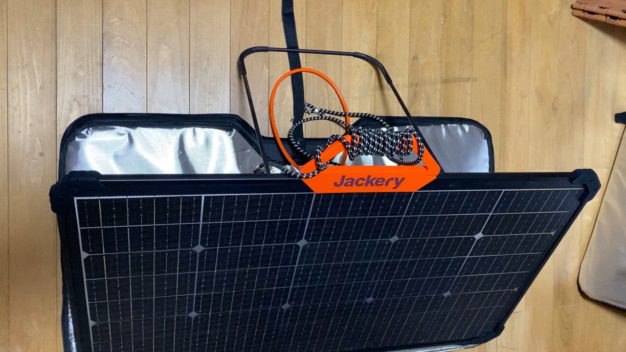 Jackery SolarSaga 80 両面発電ソーラーパネル 80W 高変換効率 超薄型 軽量 コンパクト 防災 ポータブル電源 : 80-0080-jpor01  : Jackery Japan ヤフーショッピング店 - 通販 - Yahoo!ショッピング