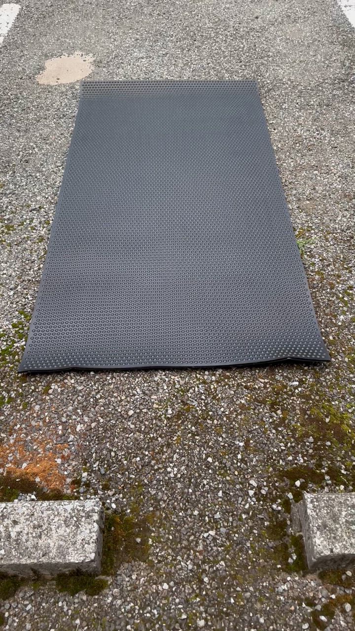 P2倍!】 ゴムマット 屋外 10mm 1m×2m 25kg バイクマット P2倍!】 ゴムマット 屋外 10mm 1m×2m 25kg バイクマット