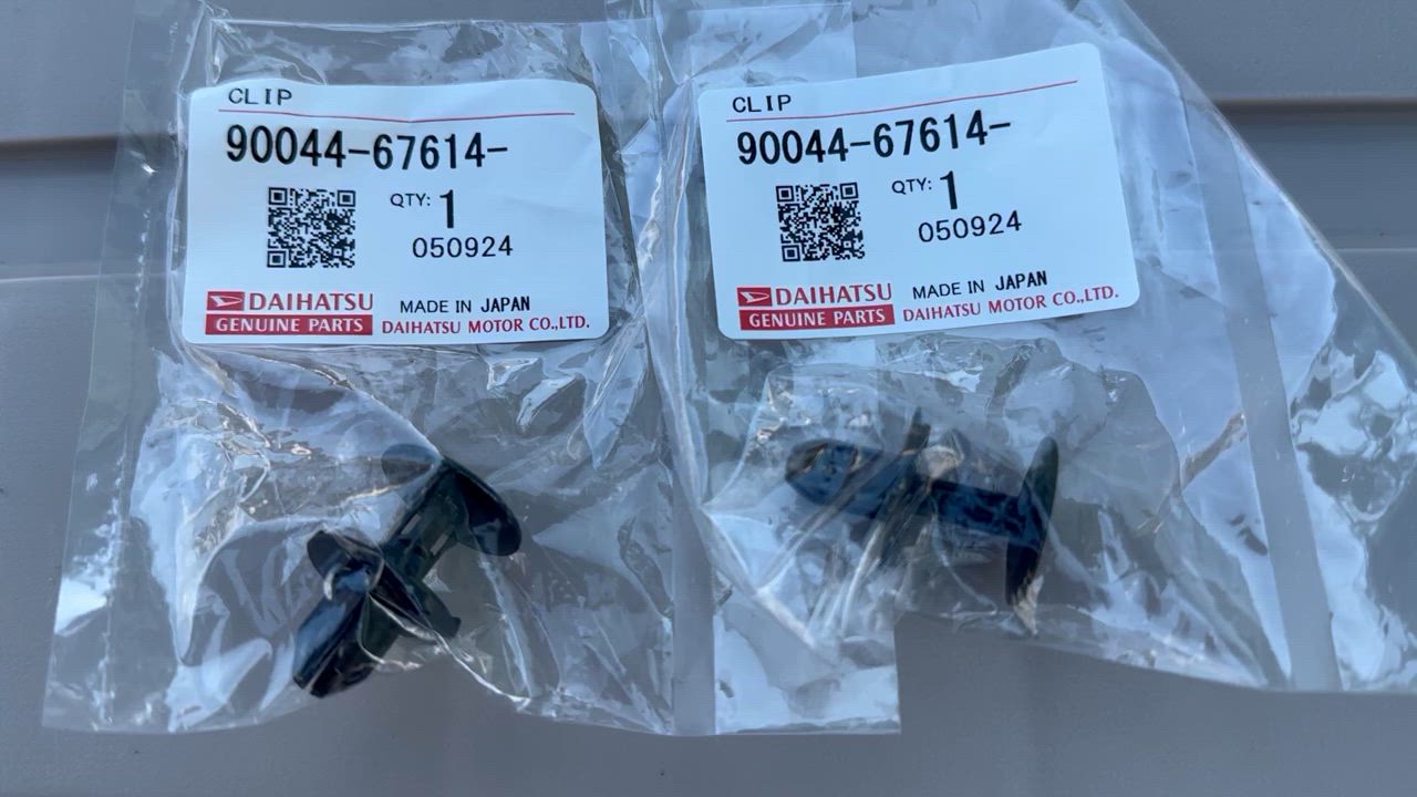ハイゼット　バッテリーカバー 61LCS+1LVSL._AC_SY200_QL15_.jpg
