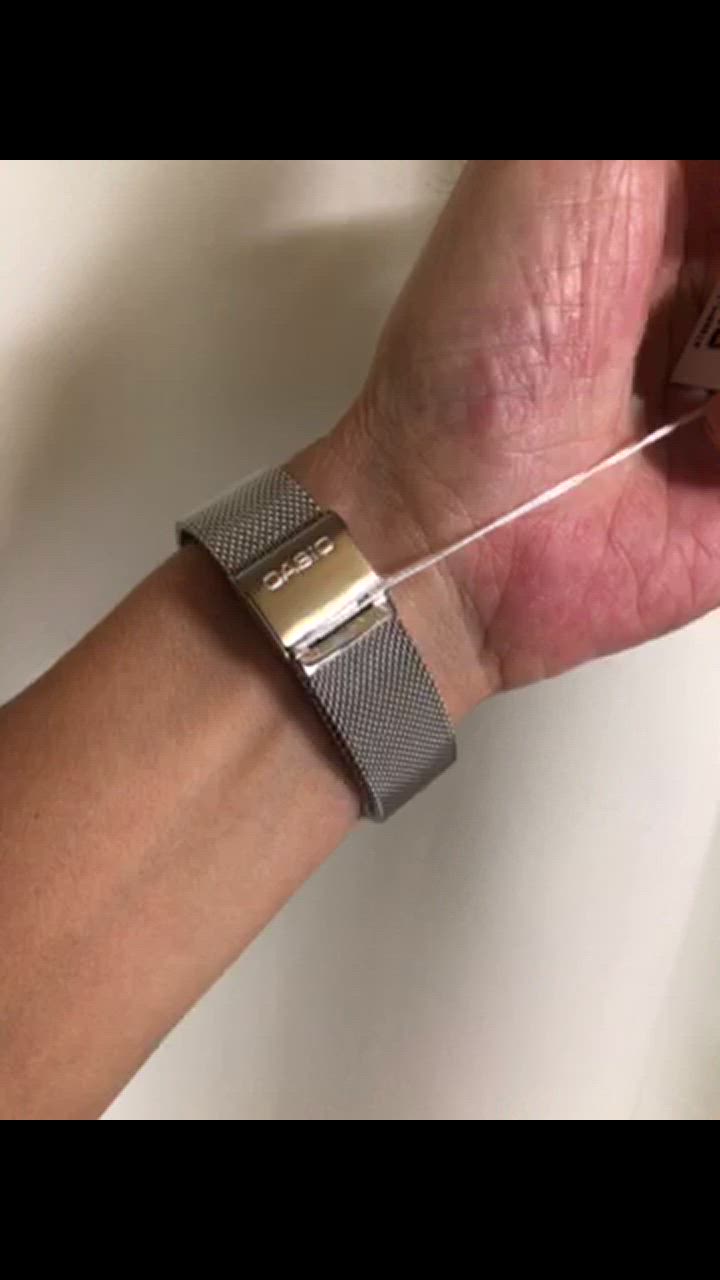 CASIO “STANDARD PREMIUM” A1000M-1BJF シルバー/白蝶貝 カシオ