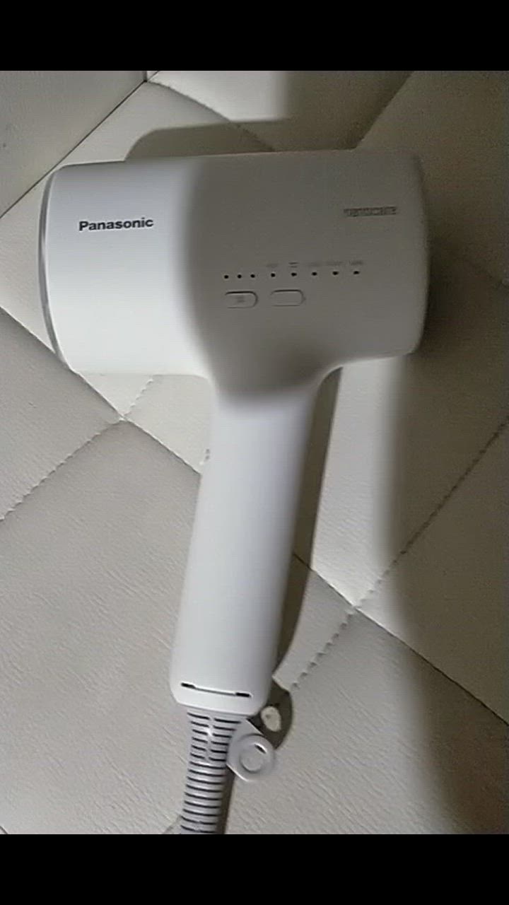 美品Panasonic ナノケア ホワイト EH-NA0J Amazon.com : Panasonic EH-NA0J Hair Dryer Nanocare High