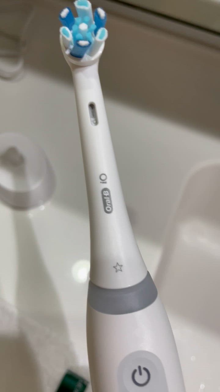 BRAUN ブラウン BRAUN 電動歯ブラシ iOシリーズ4 ［回転式