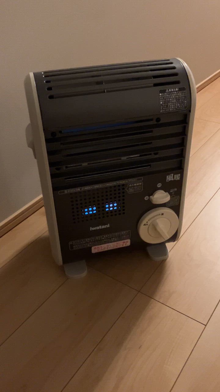 Iwatani ストーブ イワタニ ガスストーブ カセットボンベ式 ガス Iwatani ストーブ イワタニ ガスストーブ カセットボンベ式 ガス