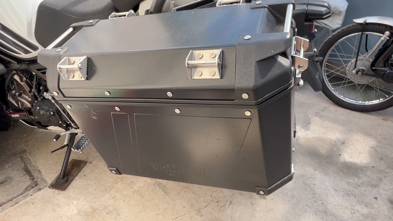 送料無料 GIVI ジビ バイク用 ボックス サイドケース OBK48BL