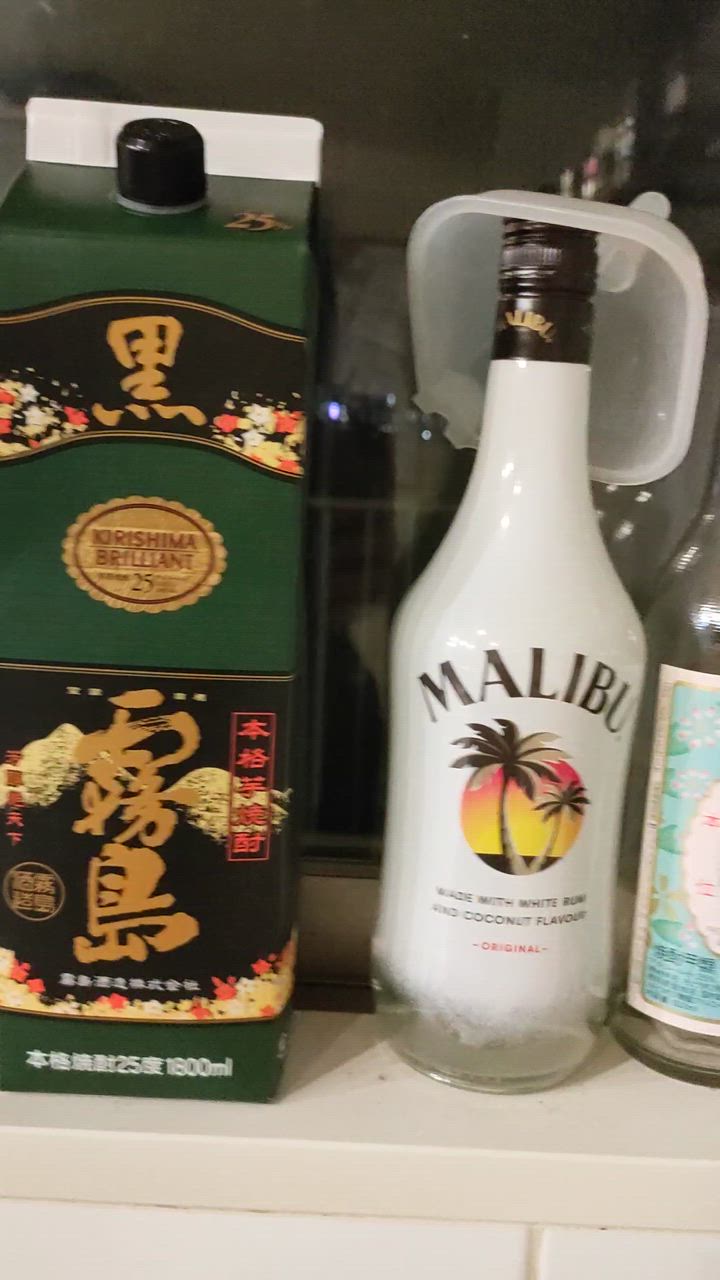 黒霧島 霧島 焼酎 25度 1.8L パック 1ケース 6本 1800ml 芋焼酎 黒霧島 霧島 焼酎 25度 1.8L パック 1ケース 6本 1800ml 芋焼酎