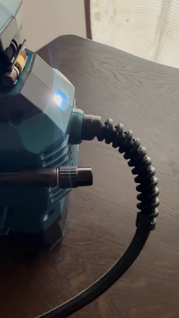 マキタ マキタ[makita] 18V 充電式空気入れ MP181DZ (本体のみ