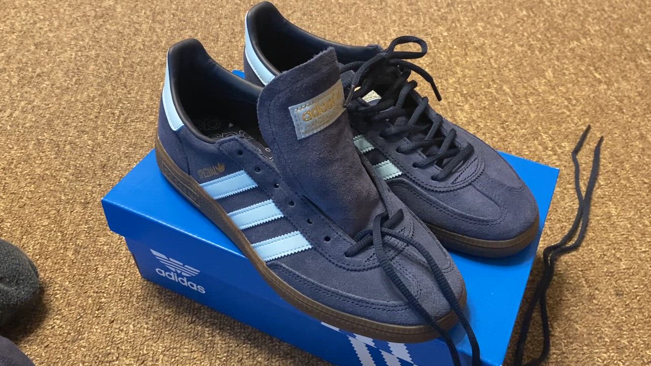 ADIDAS HANDBALL SPEZIAL ハンドボール スペツィアルNAVY BD7633 adidas HANDBALL SPEZIAL CALLEGE NAVY/CLEAR SKY/GUM